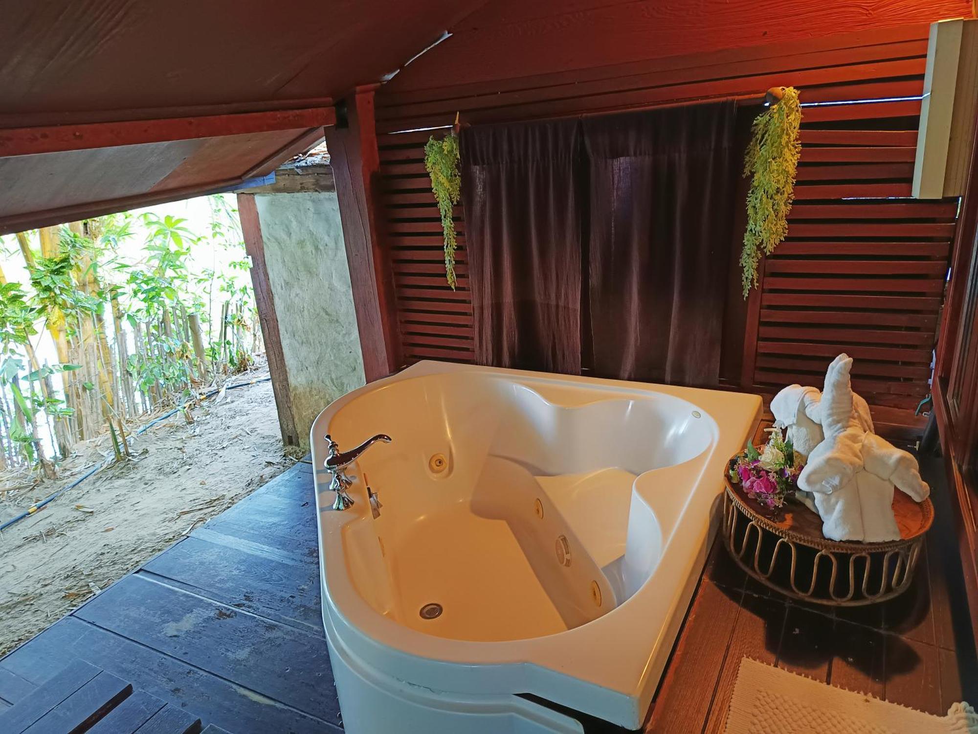 Tonnam Homestay Chiang Mai Rum bild